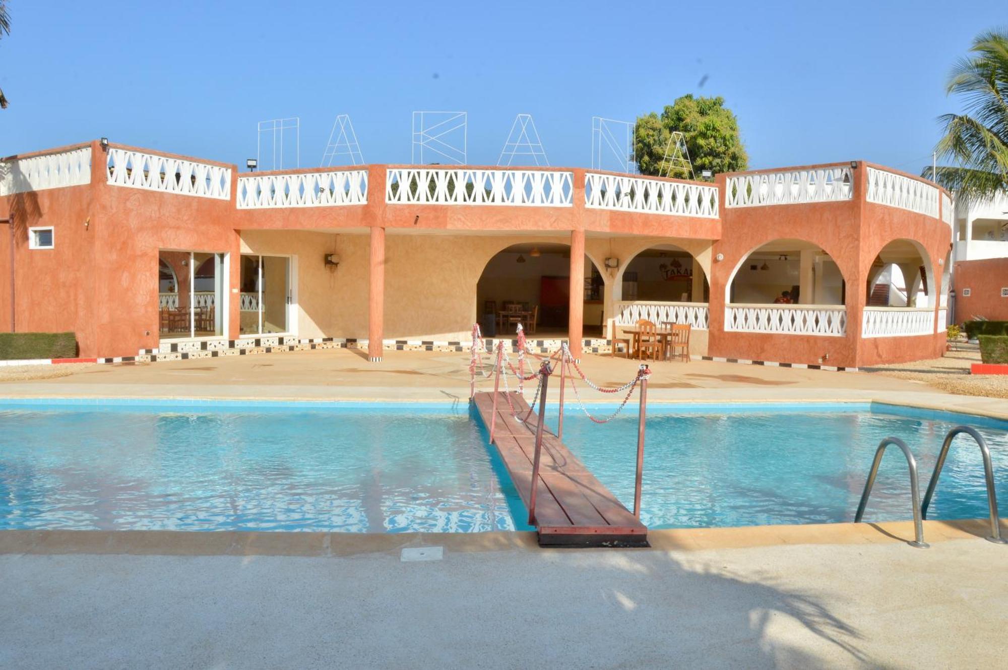 Hotel Takana Ngaparou Buitenkant foto