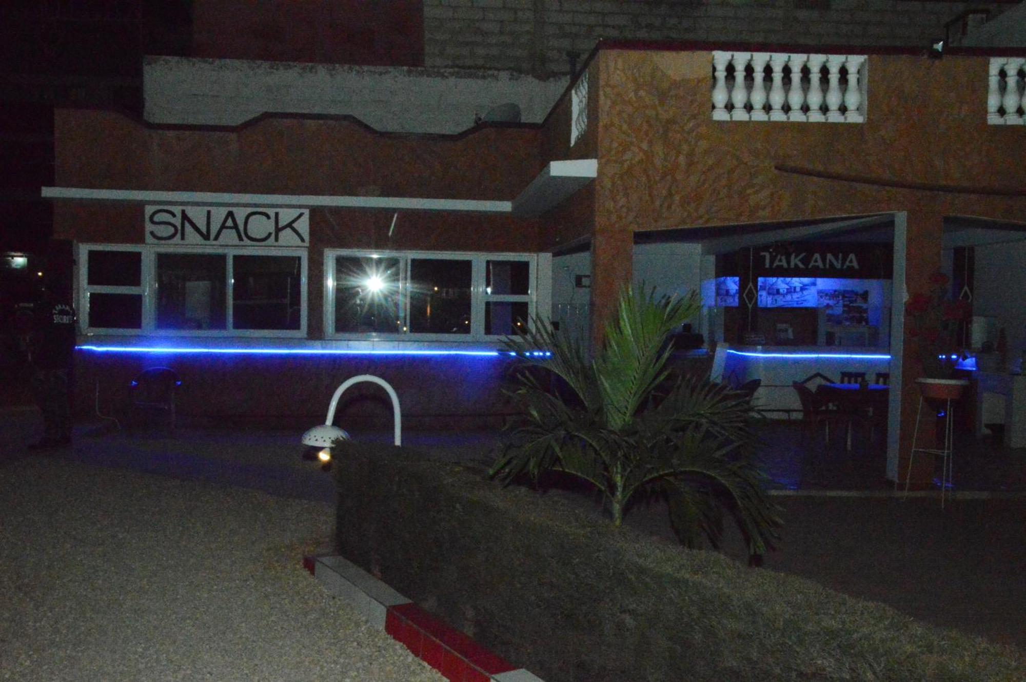 Hotel Takana Ngaparou Buitenkant foto