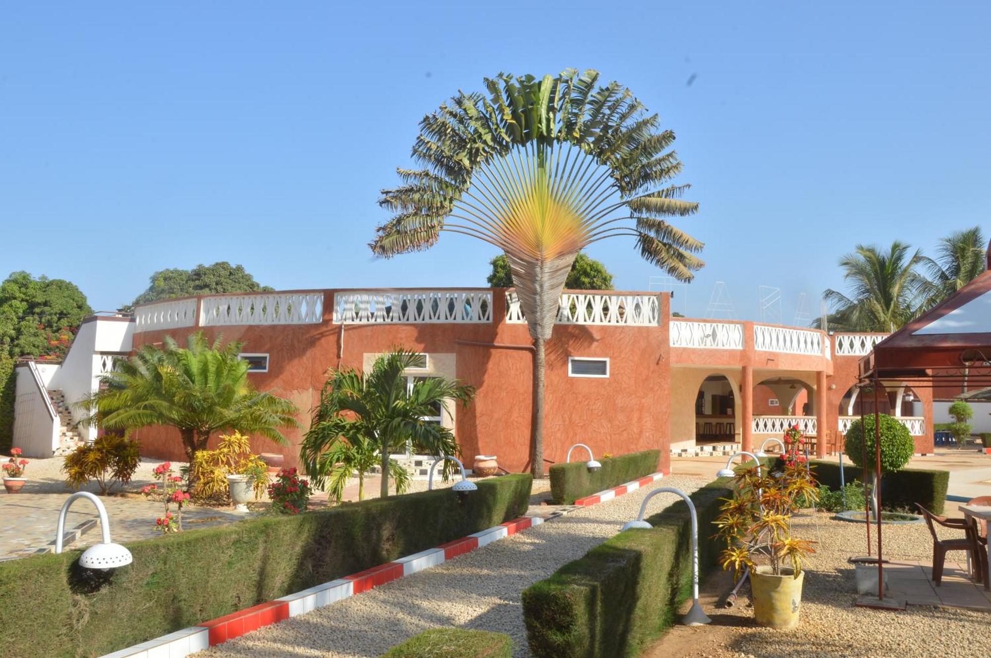 Hotel Takana Ngaparou Buitenkant foto