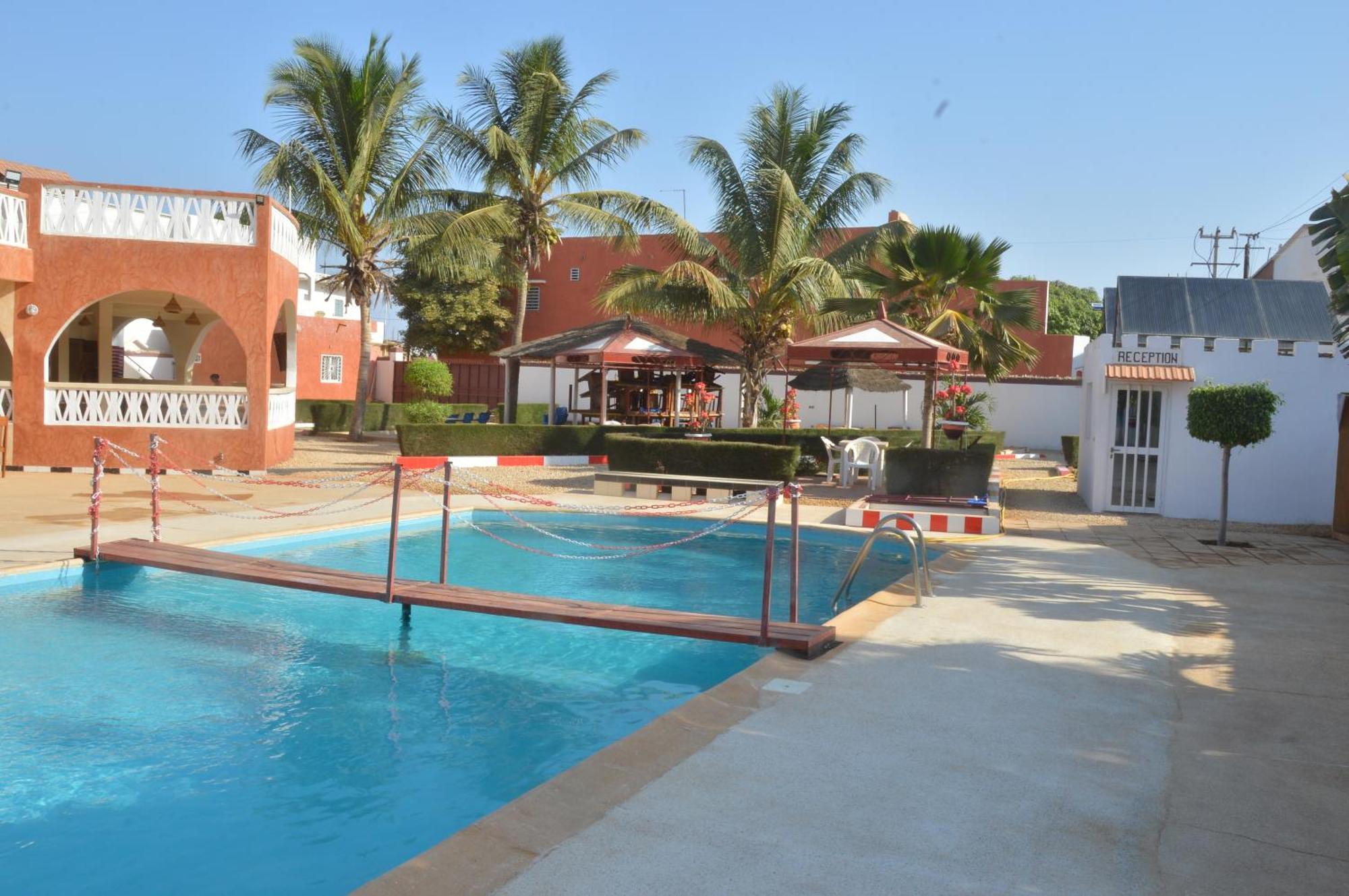 Hotel Takana Ngaparou Buitenkant foto