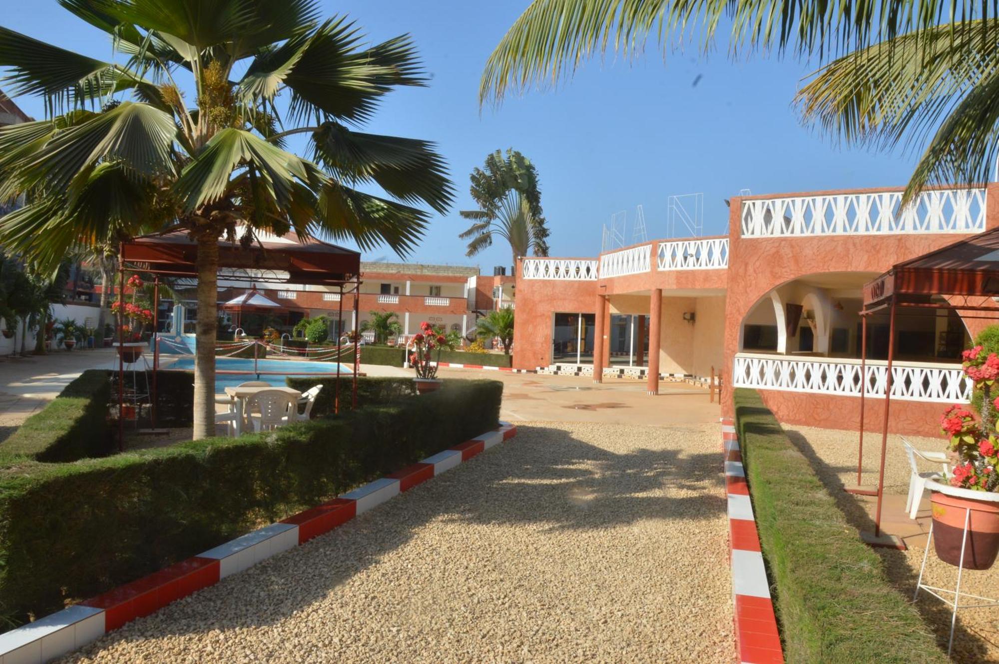 Hotel Takana Ngaparou Buitenkant foto