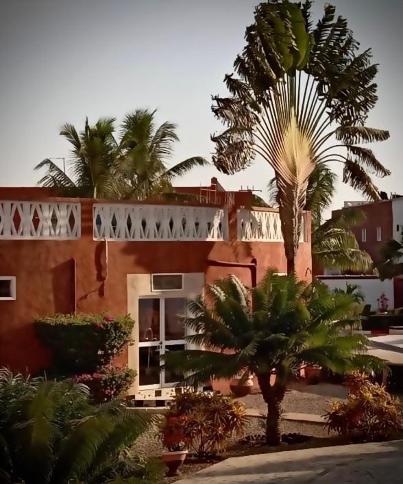 Hotel Takana Ngaparou Buitenkant foto